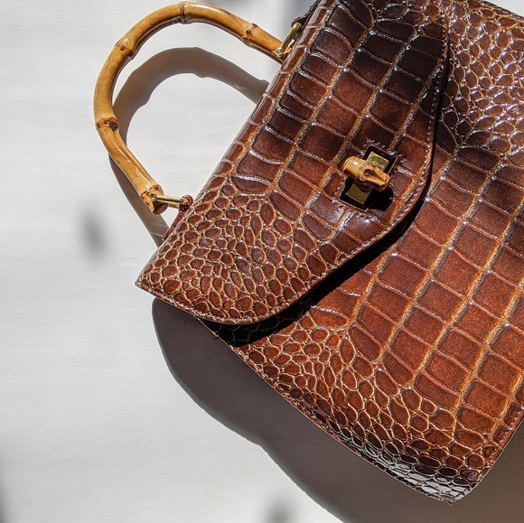 SOLD. Retro Faux Crocodile Skin Purse - Picture 1 of 2